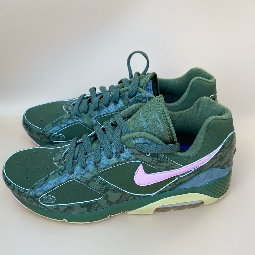 Nike ID - 41202- size 7.5